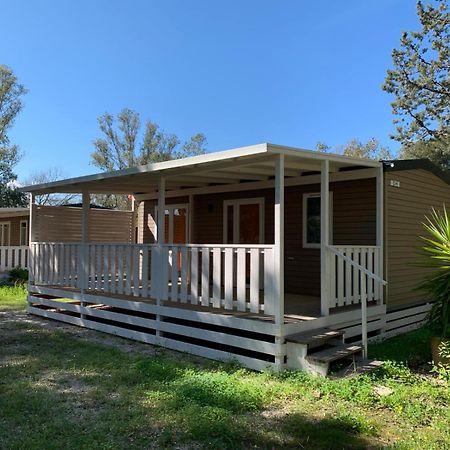 Villaggio Camping Uria Foce Varano Ngoại thất bức ảnh