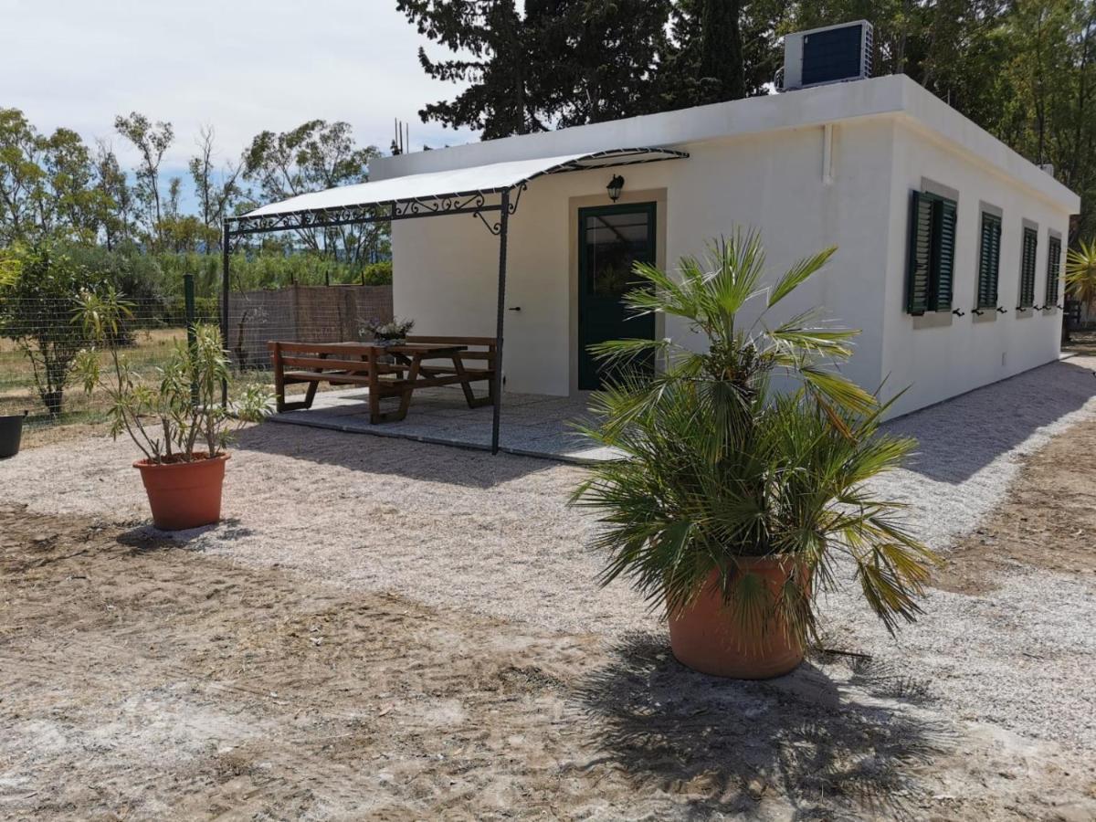 Villaggio Camping Uria Foce Varano Ngoại thất bức ảnh