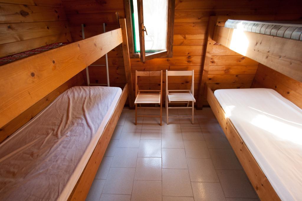 Villaggio Camping Uria Foce Varano Ngoại thất bức ảnh