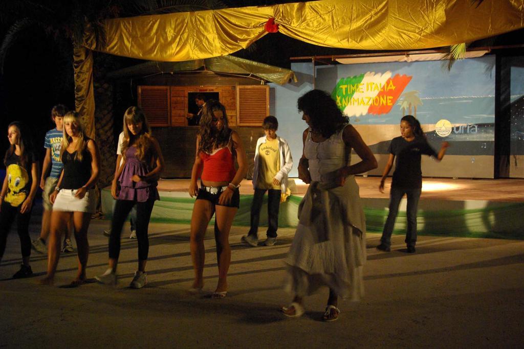 Villaggio Camping Uria Foce Varano Ngoại thất bức ảnh