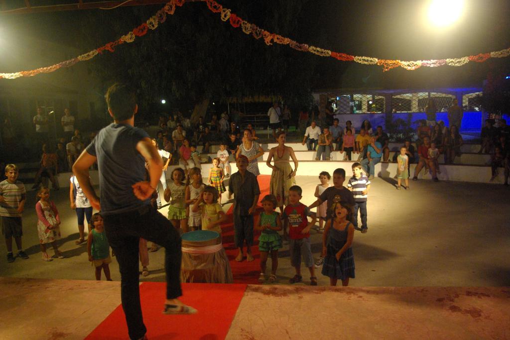 Villaggio Camping Uria Foce Varano Ngoại thất bức ảnh