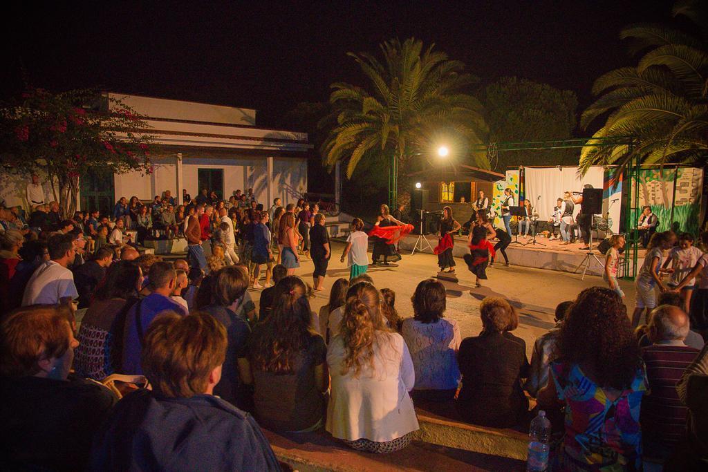 Villaggio Camping Uria Foce Varano Ngoại thất bức ảnh