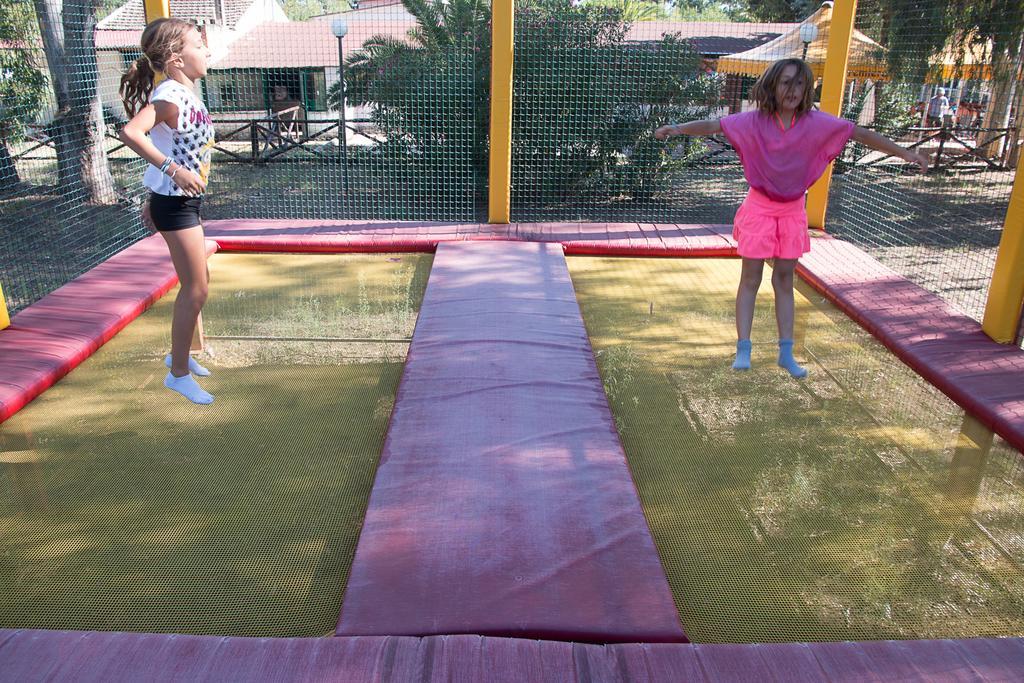 Villaggio Camping Uria Foce Varano Ngoại thất bức ảnh