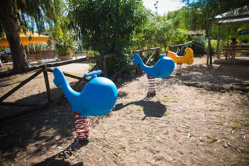 Villaggio Camping Uria Foce Varano Ngoại thất bức ảnh